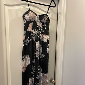 Like New Floral Jumpsuit with Pockets!